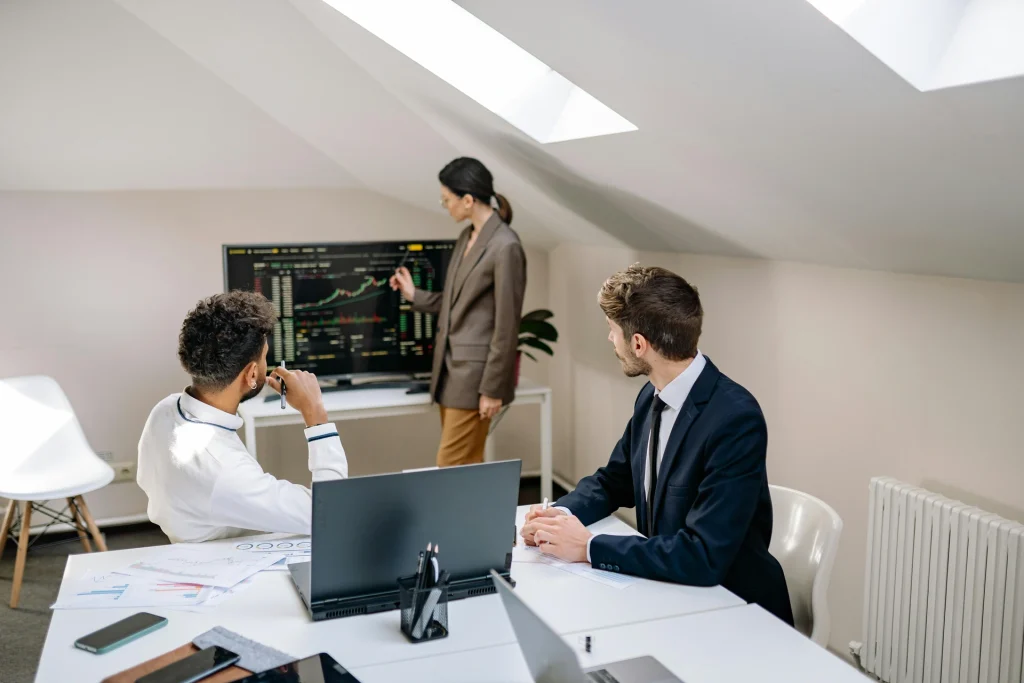 Why Businesses Need Professional Tax and Financial Advisory Support